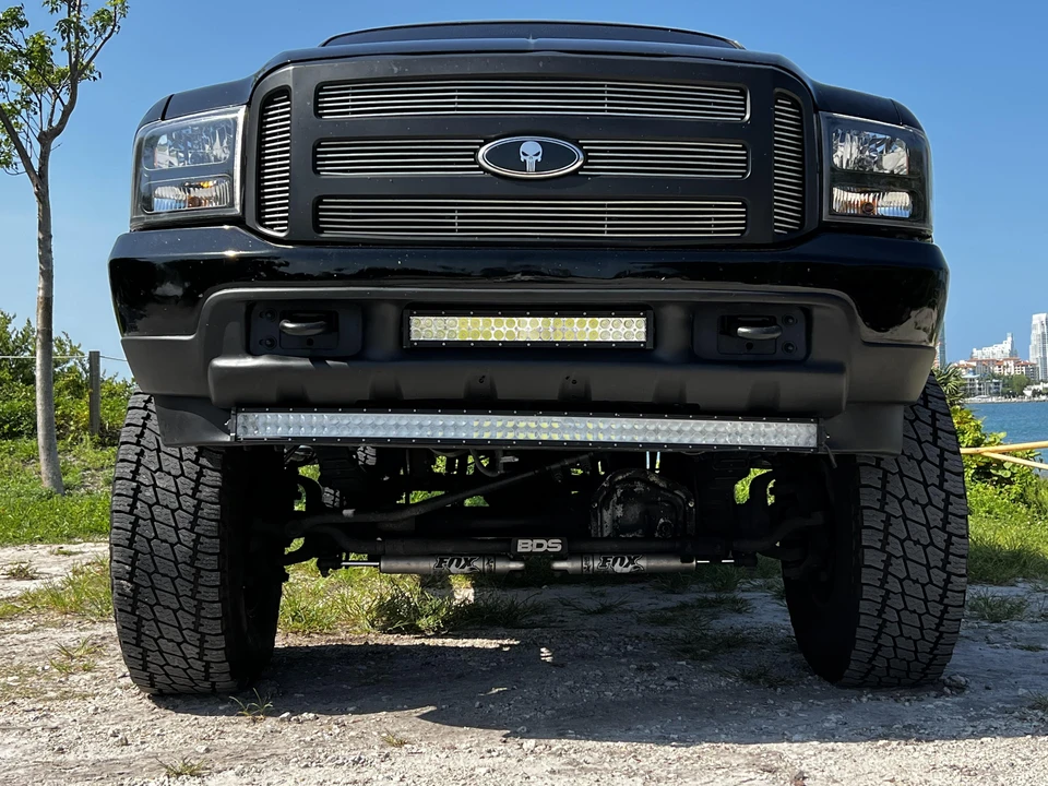 2003 Ford Excursion - Image 8 of 31
