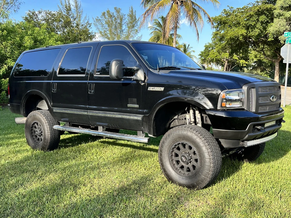 2003 Ford Excursion - Image 25 of 31