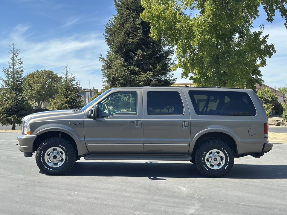 2003 Ford Excursion - Image 28 of 31