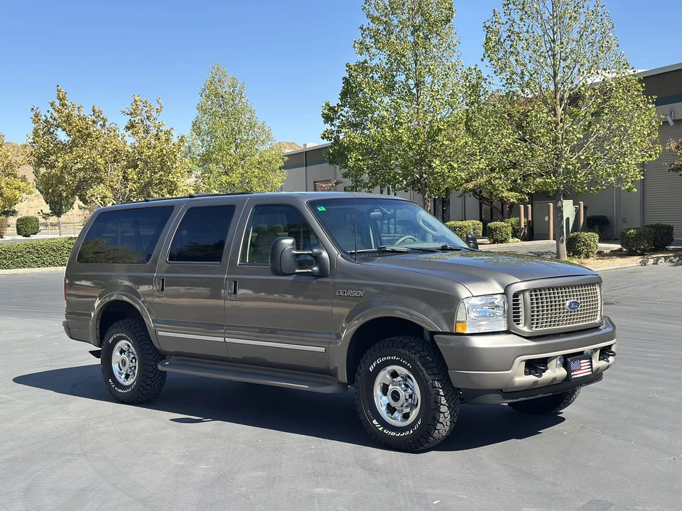 2003 Ford Excursion - Image 9 of 31