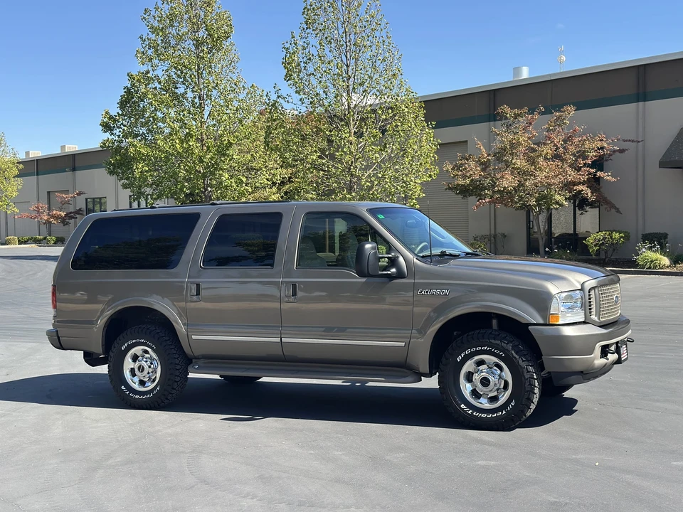 2003 Ford Excursion - Image 11 of 31