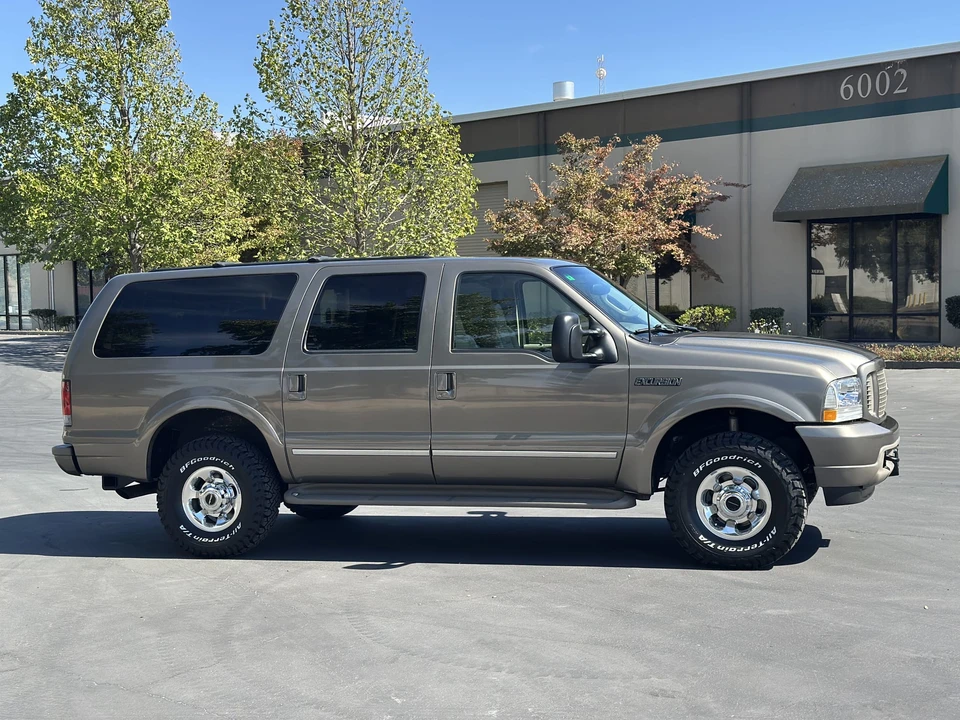 2003 Ford Excursion - Image 12 of 31