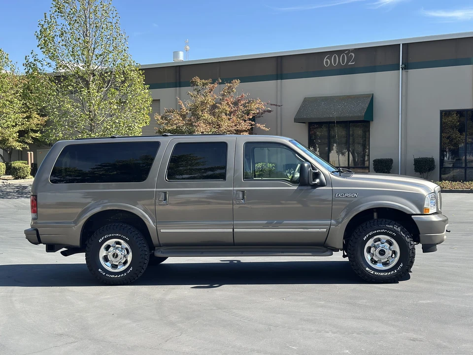 2003 Ford Excursion - Image 13 of 31