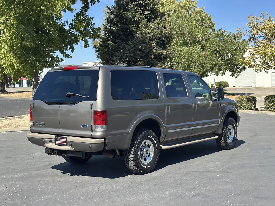 2003 Ford Excursion - Image 16 of 31