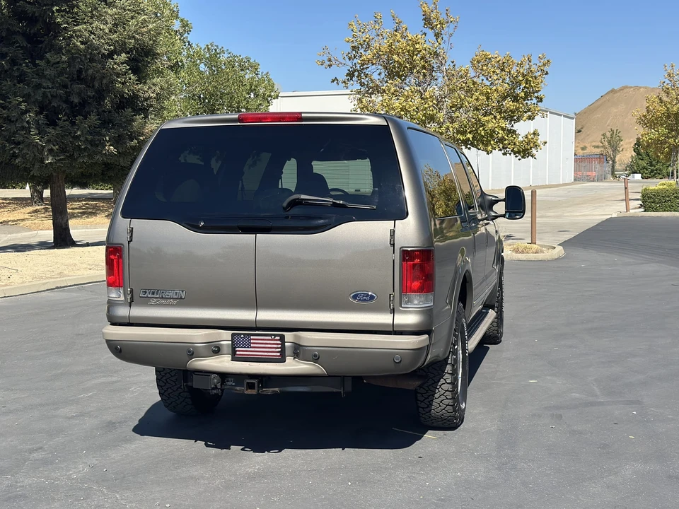 2003 Ford Excursion - Image 18 of 31