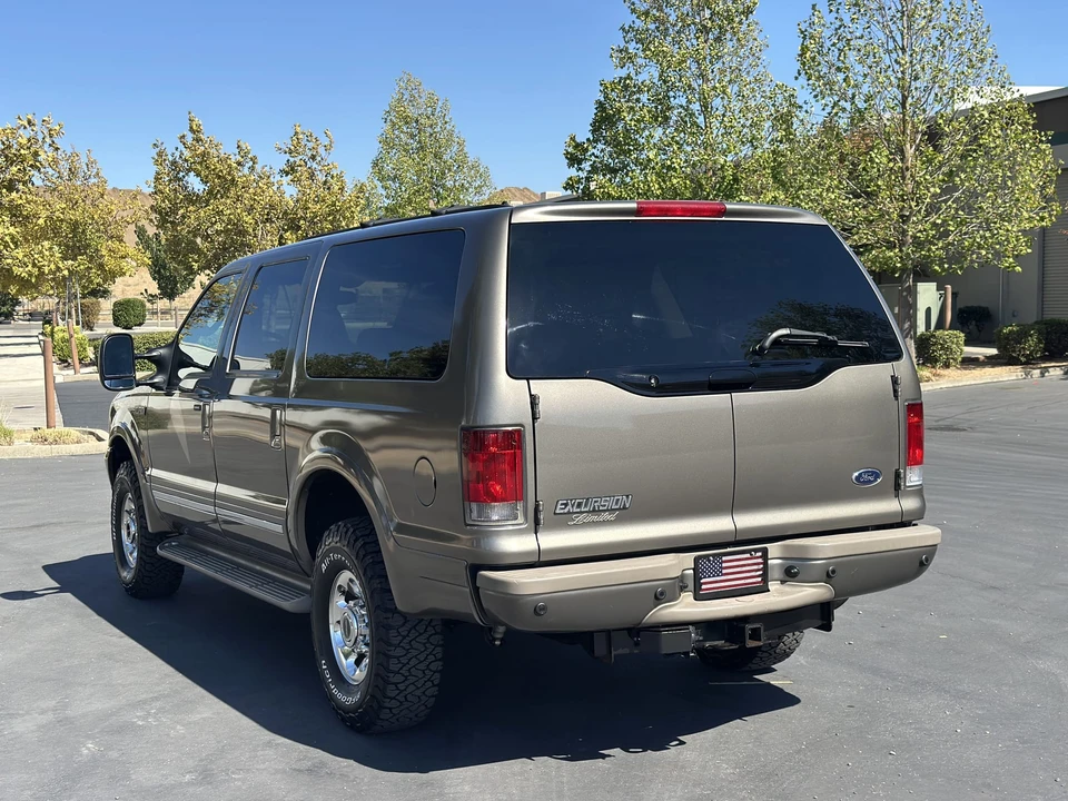 2003 Ford Excursion - Image 22 of 31