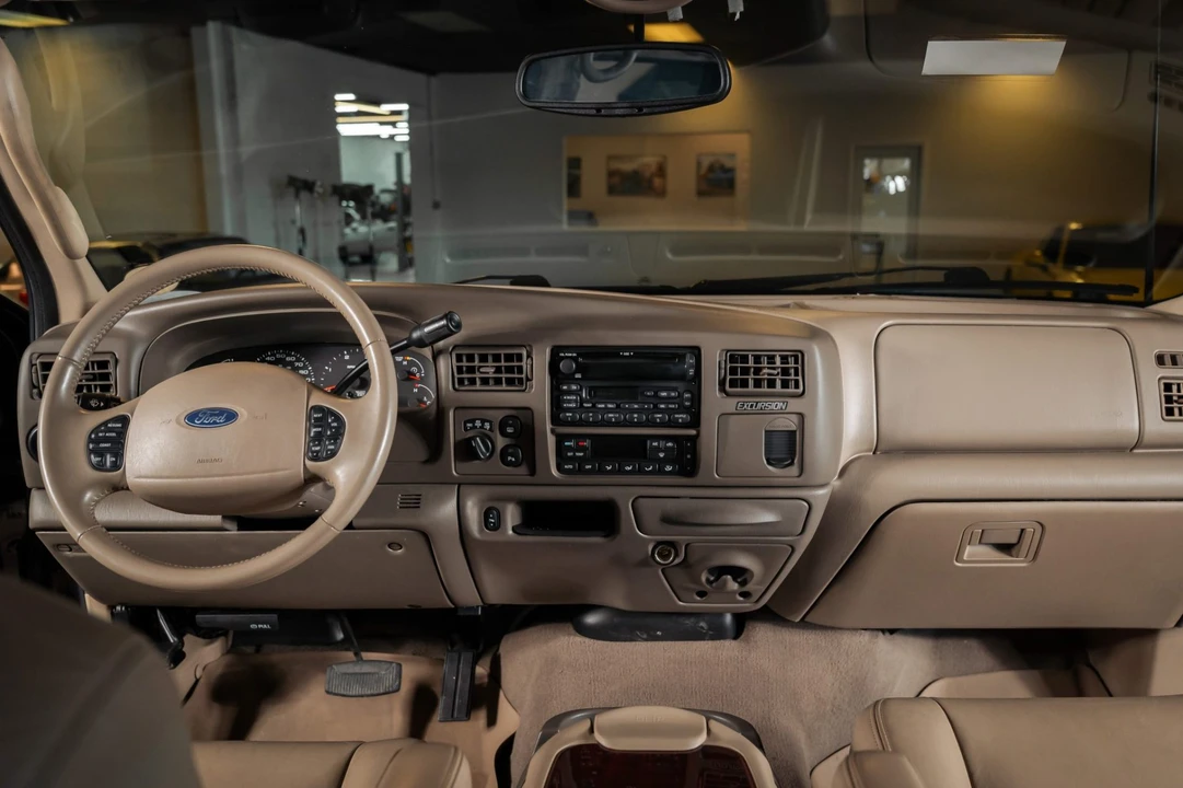 2003 Ford Excursion - Image 5 of 7