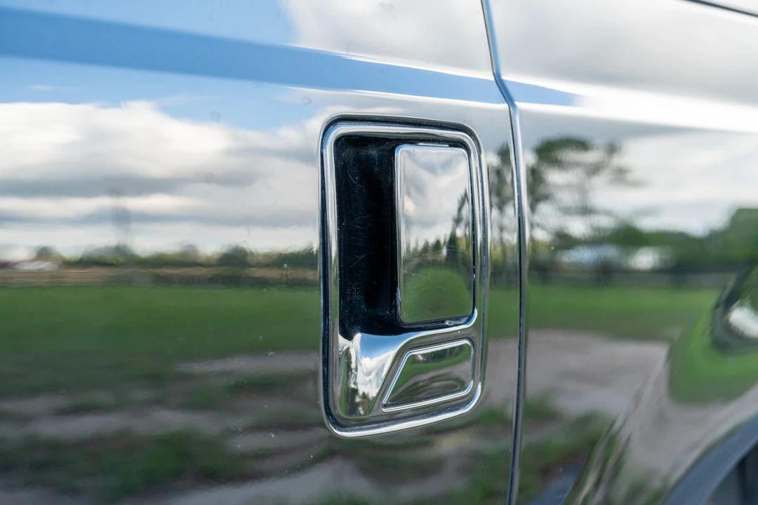 2003 Ford Excursion - Image 27 of 31