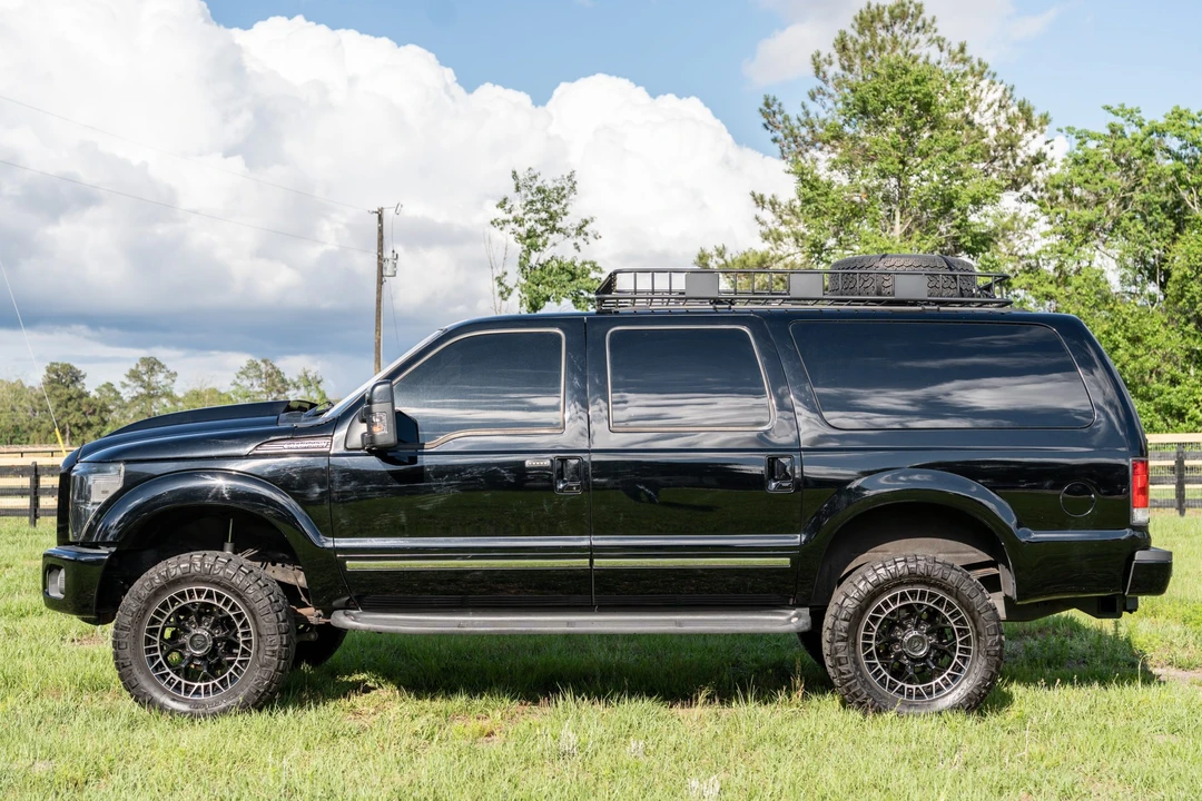 2003 Ford Excursion - Image 9 of 31