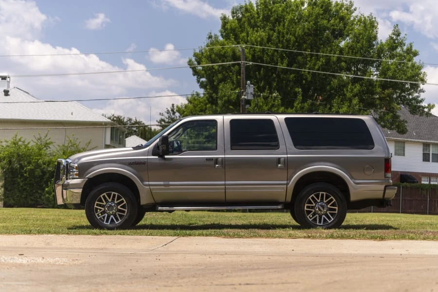 2003 Ford Excursion - Image 15 of 29
