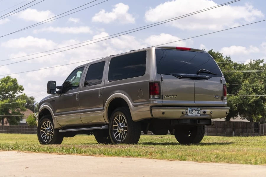2003 Ford Excursion - Image 10 of 29
