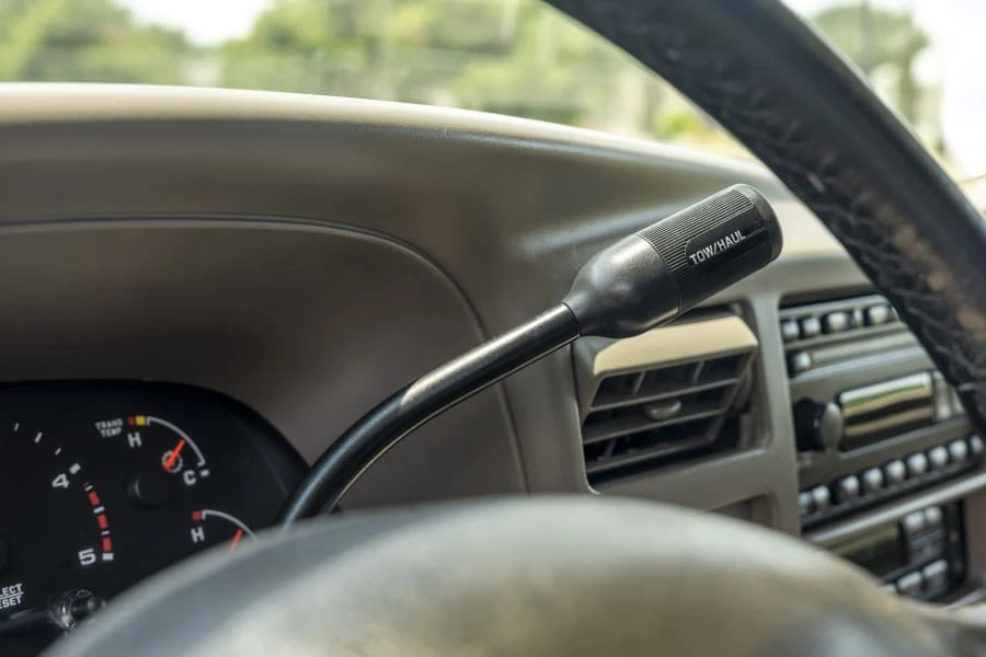 2003 Ford Excursion - Image 25 of 29