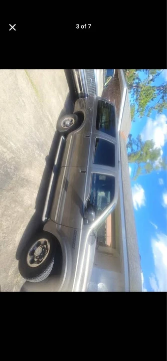2003 Ford Excursion - Image 2 of 4