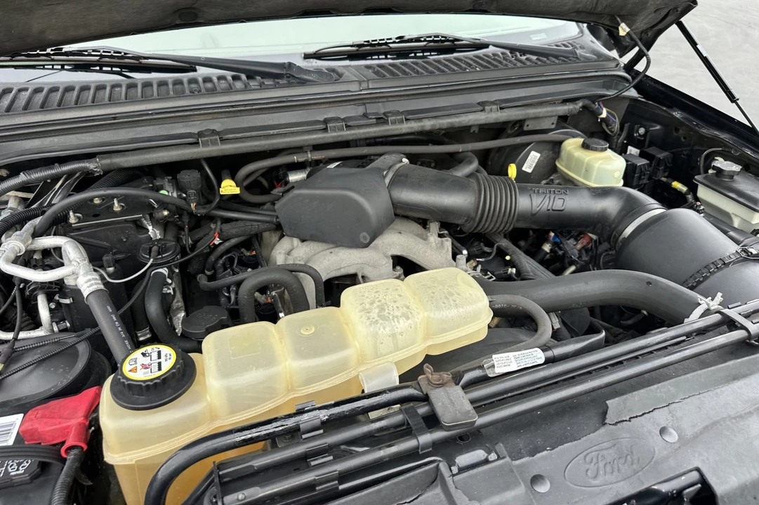 2003 Ford Excursion - Image 6 of 7