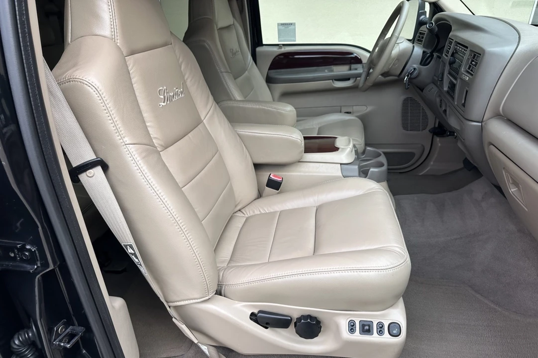 2003 Ford Excursion - Image 4 of 7