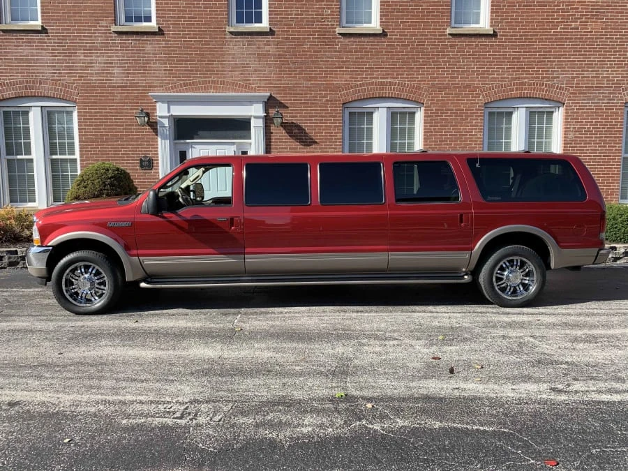 2003 Ford Excursion - Image 2 of 10