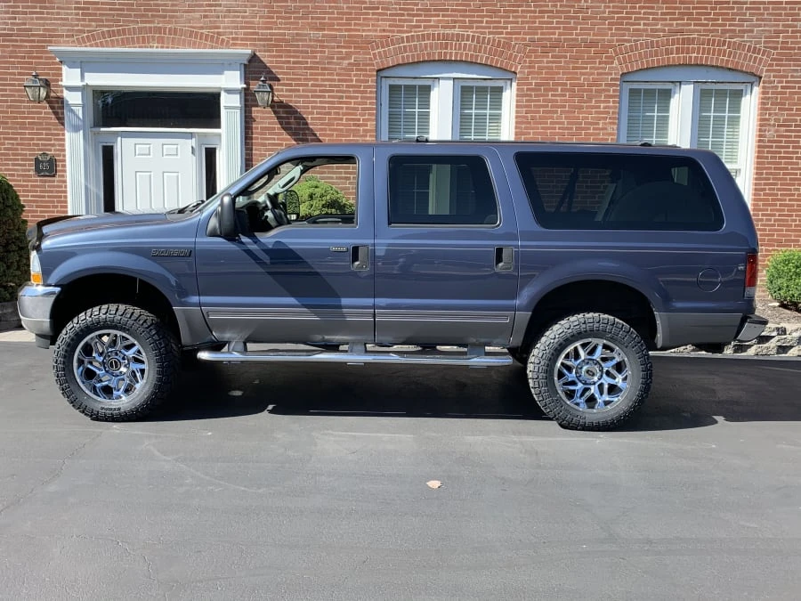 2003 Ford Excursion - Image 2 of 10