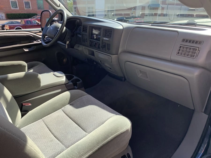 2003 Ford Excursion - Image 8 of 10