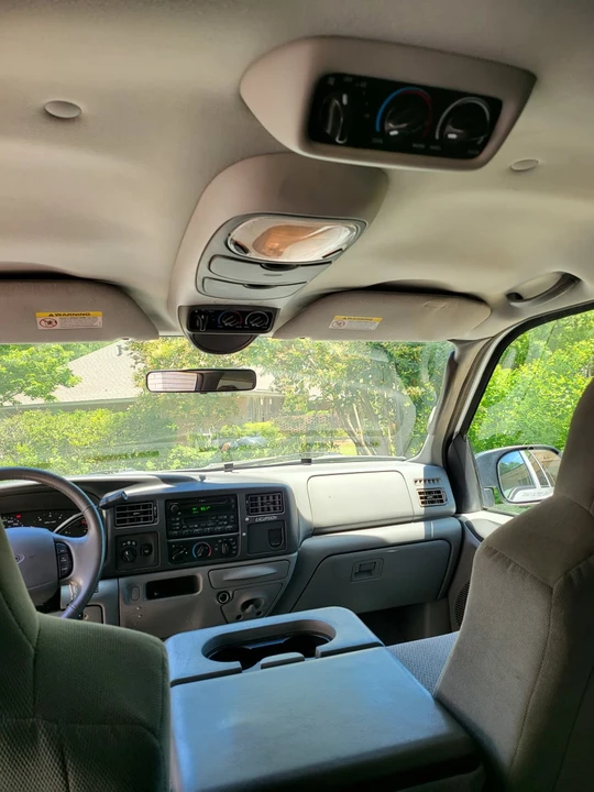 2003 Ford Excursion - Image 12 of 16