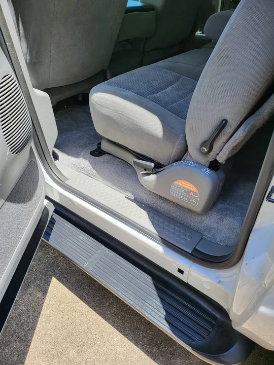 2003 Ford Excursion - Image 8 of 16