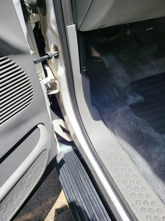 2003 Ford Excursion - Image 9 of 16