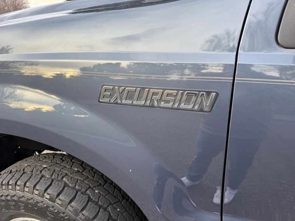 2003 Ford Excursion - Image 17 of 21