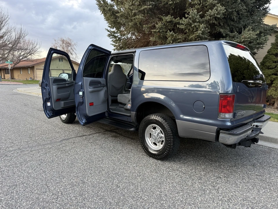 2003 Ford Excursion - Image 11 of 21