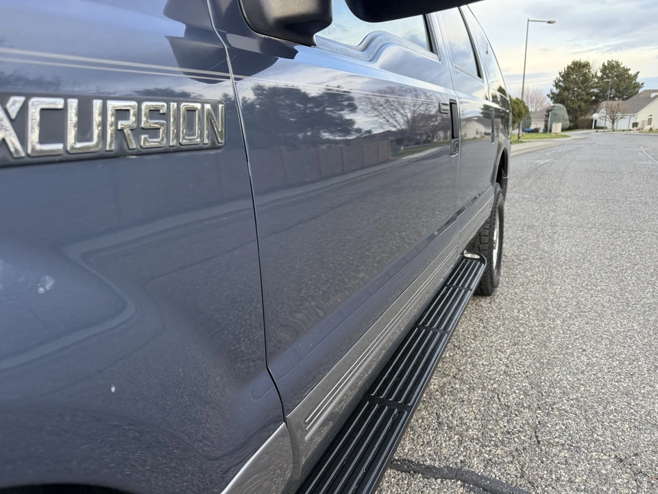2003 Ford Excursion - Image 18 of 21