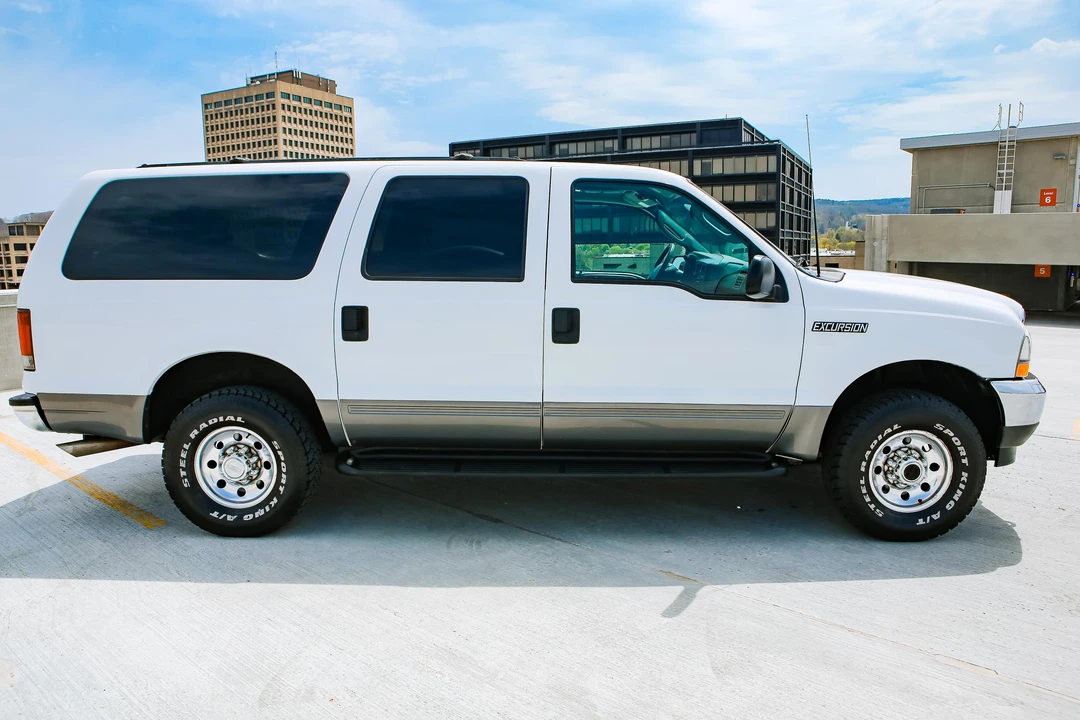 2003 Ford Excursion - Image 14 of 31