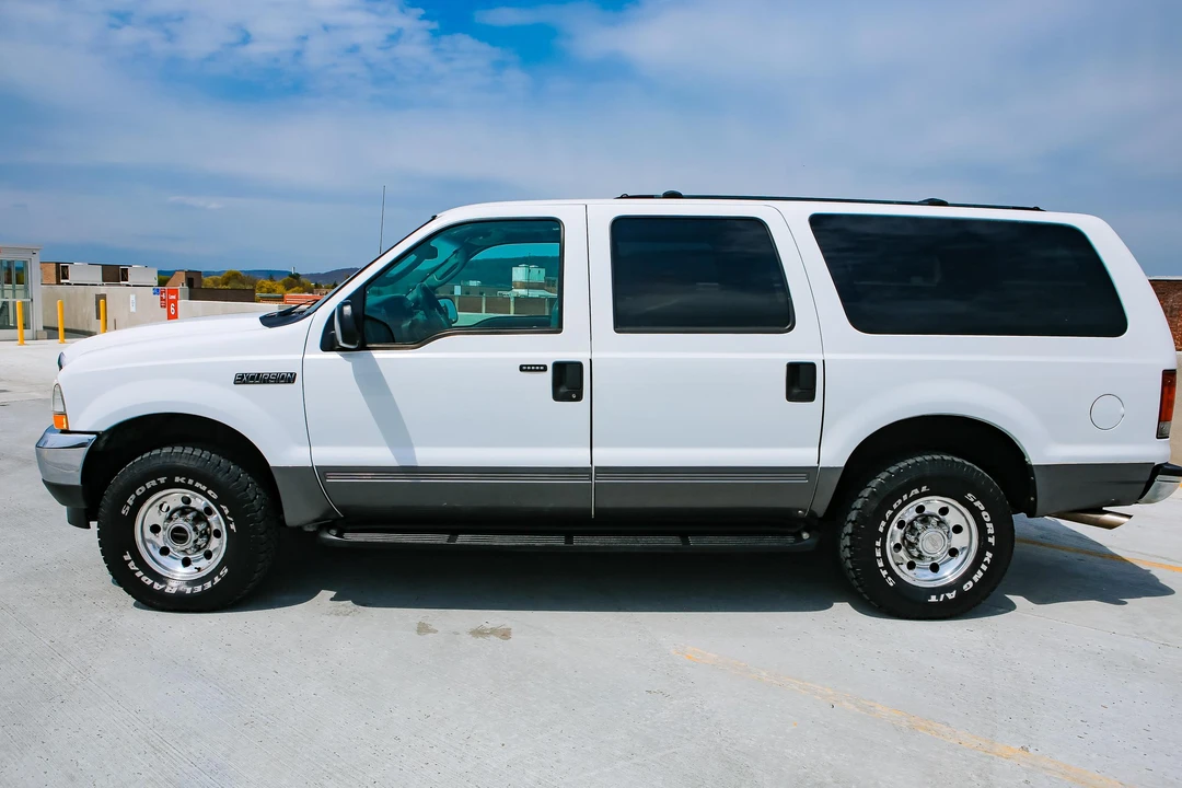 2003 Ford Excursion - Image 9 of 31