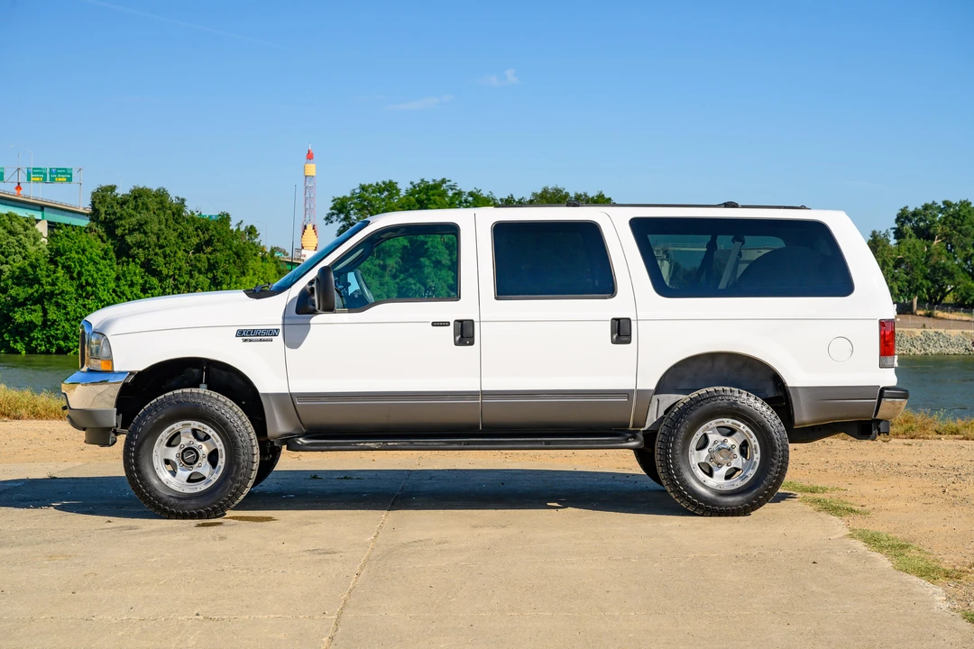 2003 Ford Excursion - Image 12 of 31