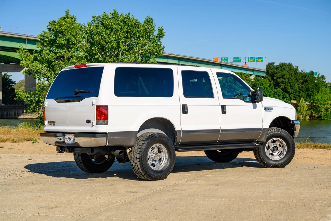 2003 Ford Excursion - Image 23 of 31