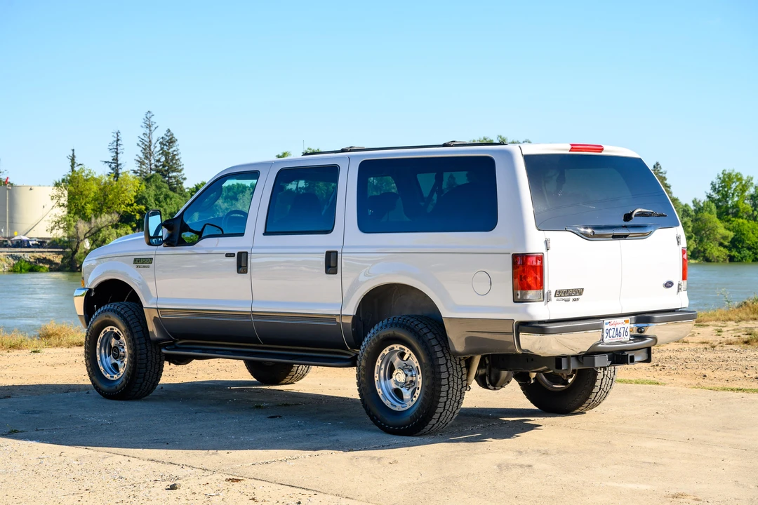 2003 Ford Excursion - Image 16 of 31