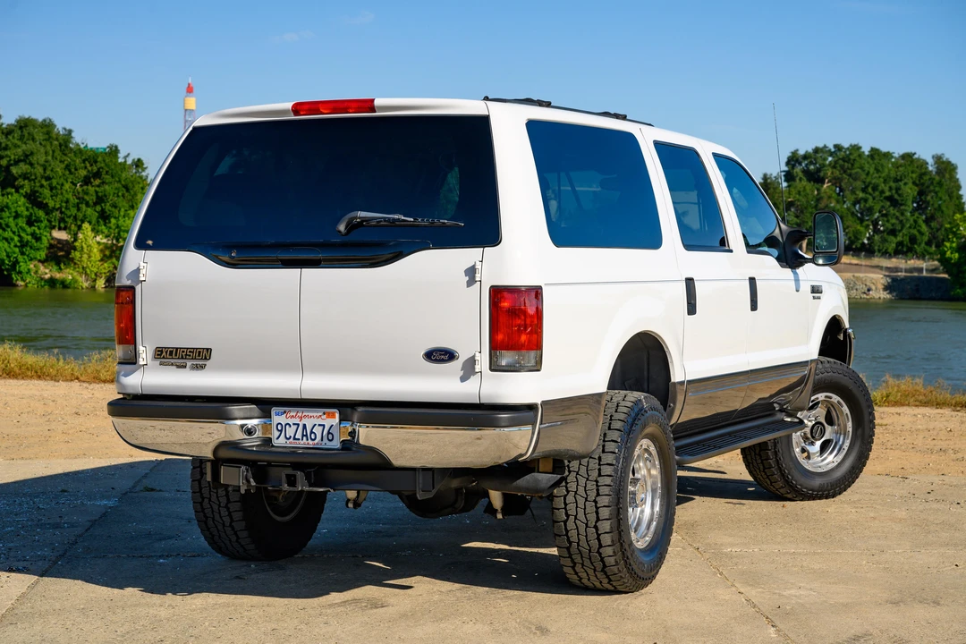 2003 Ford Excursion - Image 19 of 31