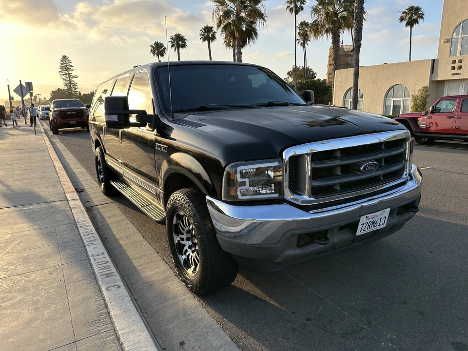 2003 Ford Excursion - Image 3 of 31