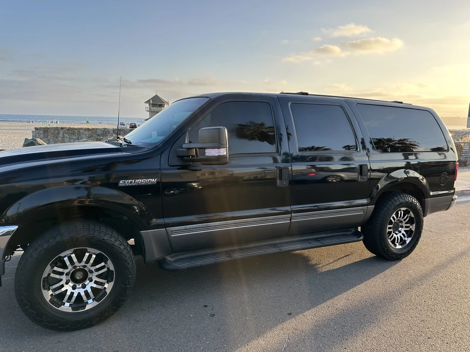 2003 Ford Excursion - Image 8 of 31