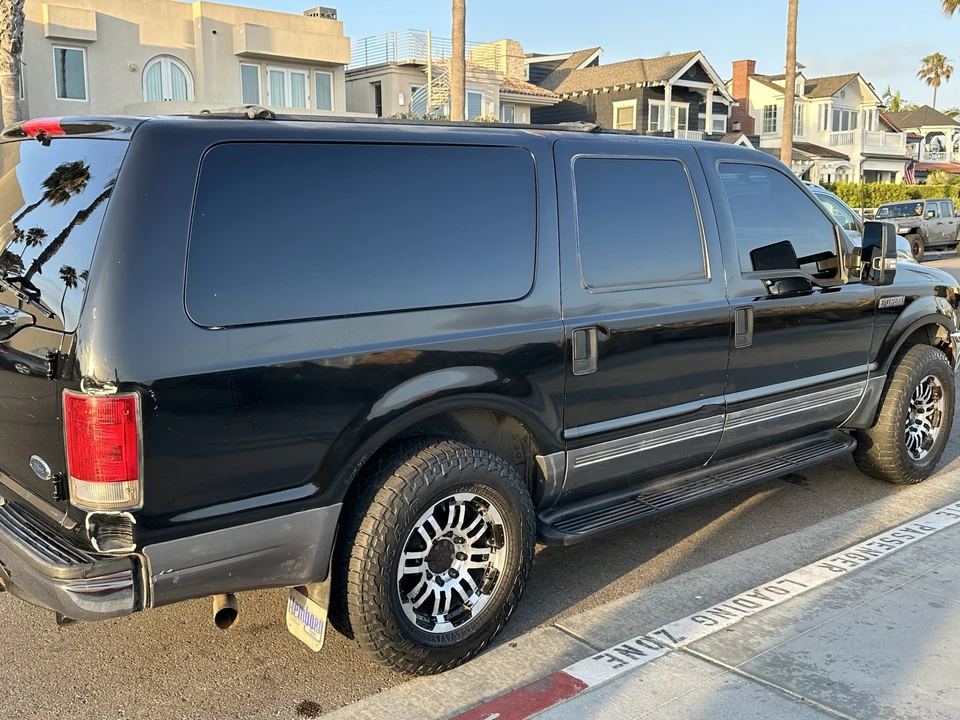 2003 Ford Excursion - Image 16 of 31