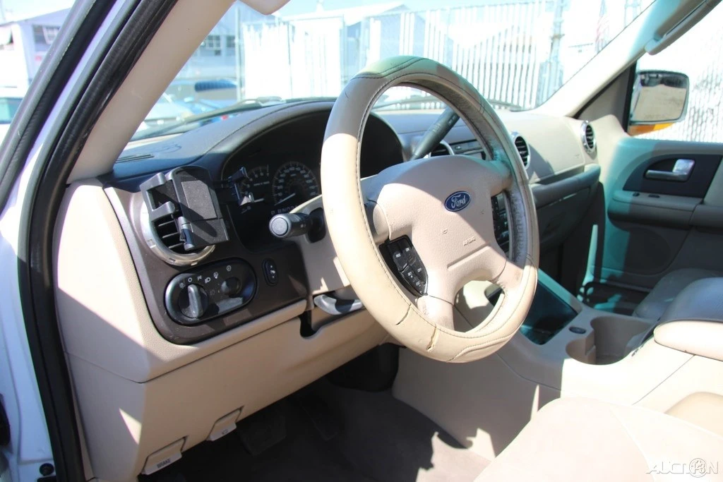 2003 Ford Expedition 2nd Gen - Image 15 of 21