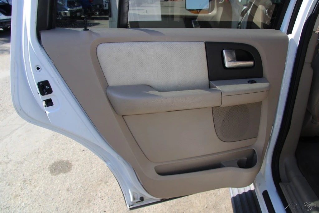 2003 Ford Expedition 2nd Gen - Image 19 of 21