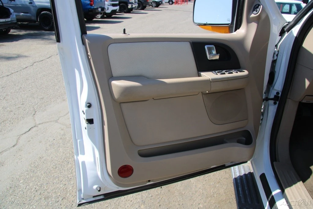 2003 Ford Expedition 2nd Gen - Image 13 of 21