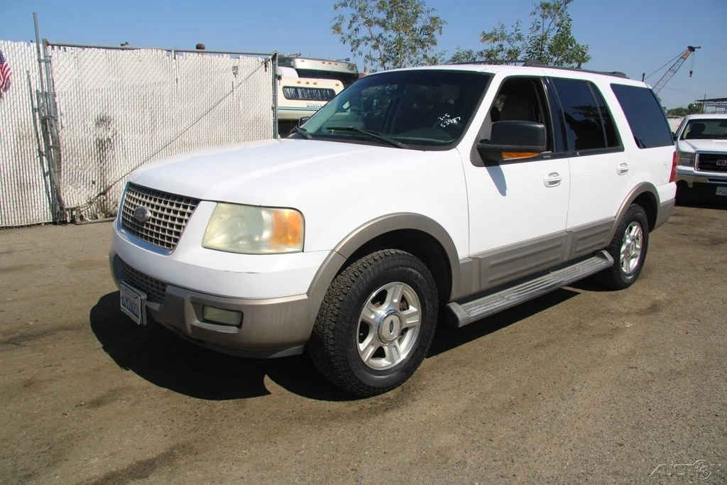 2003 Ford Expedition 2nd Gen - Image 2 of 21