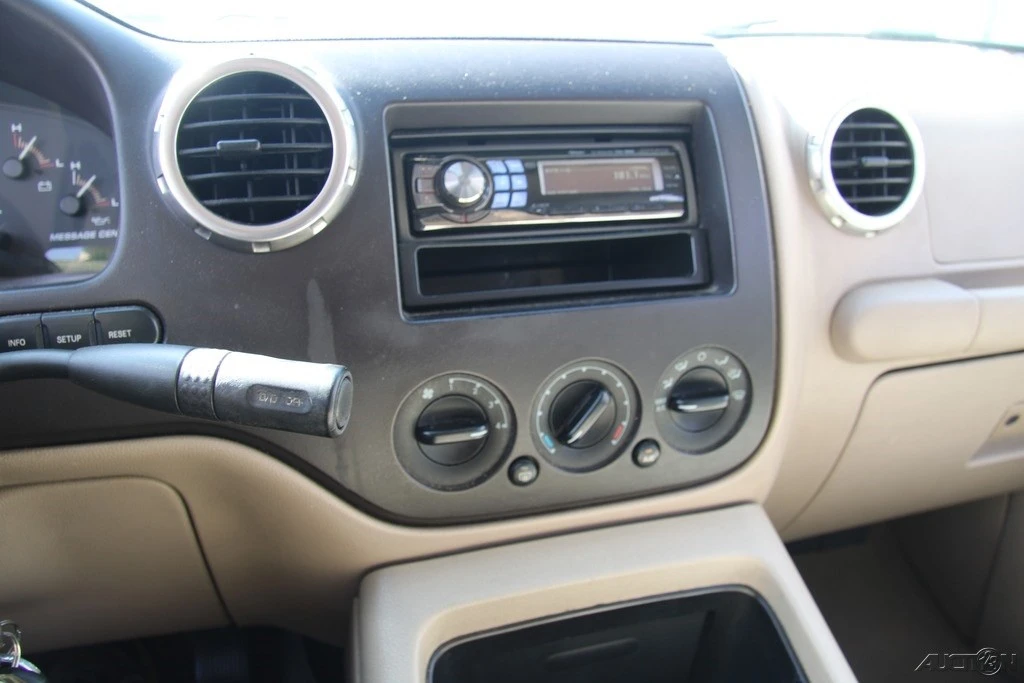 2003 Ford Expedition 2nd Gen - Image 18 of 21