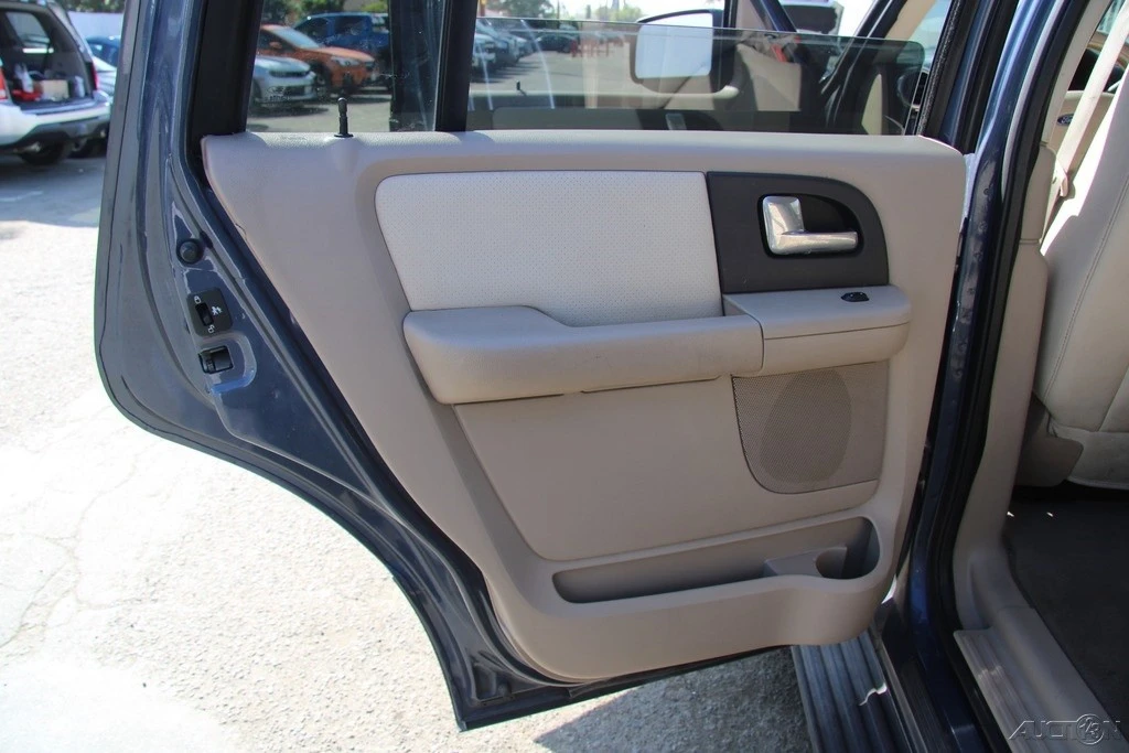 2003 Ford Expedition 2nd Gen - Image 19 of 21