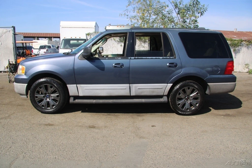 2003 Ford Expedition 2nd Gen - Image 3 of 21