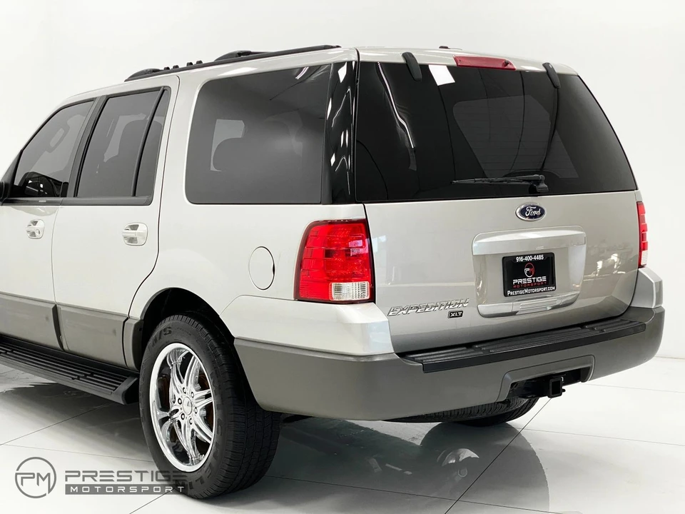 2003 Ford Expedition 2nd Gen - Image 10 of 12
