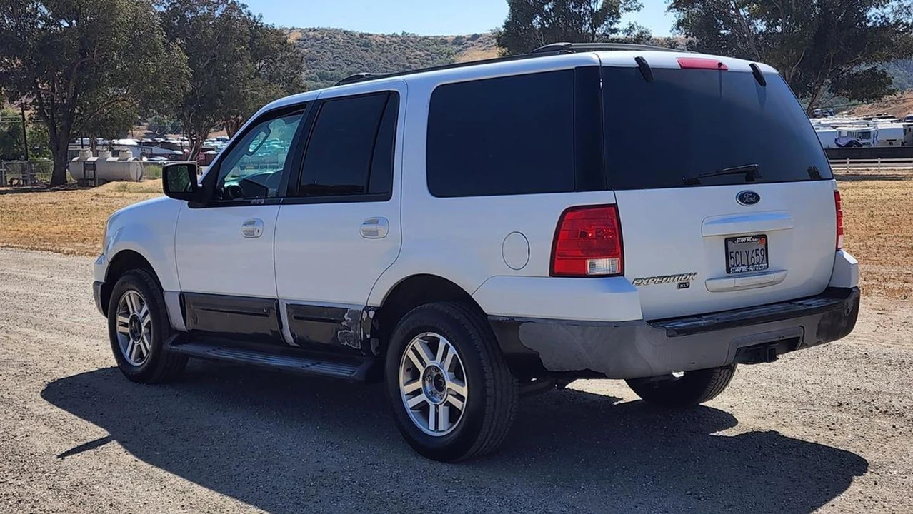 2003 Ford Expedition 2nd Gen - Image 6 of 30