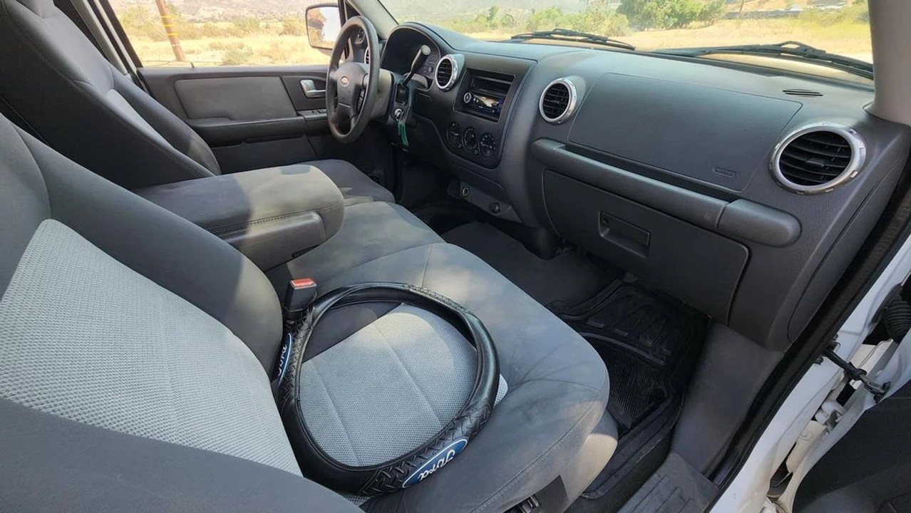 2003 Ford Expedition 2nd Gen - Image 10 of 12
