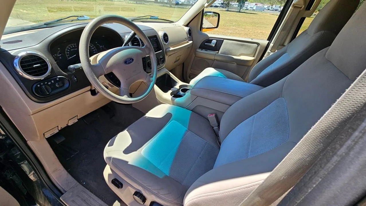 2003 Ford Expedition 2nd Gen - Image 9 of 12