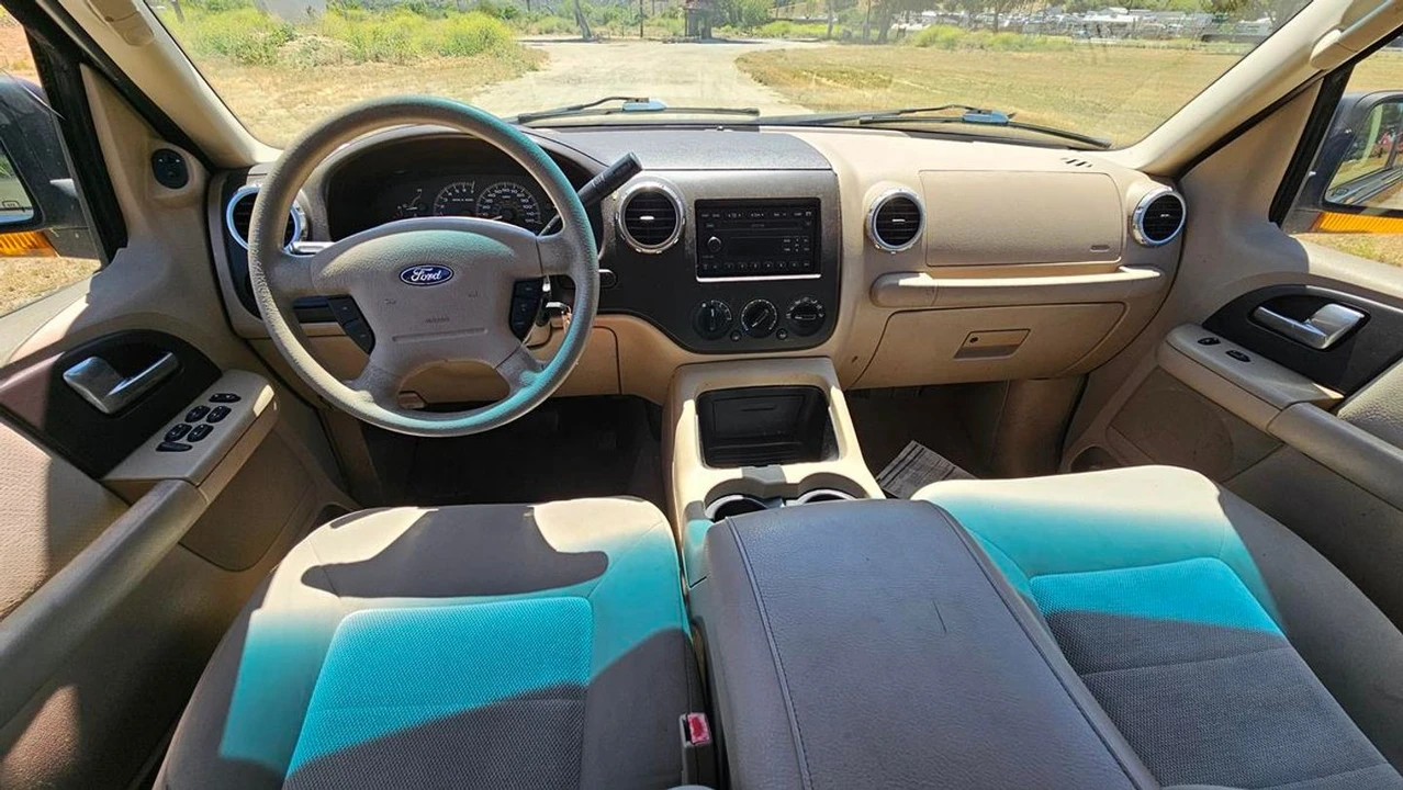2003 Ford Expedition 2nd Gen - Image 8 of 31