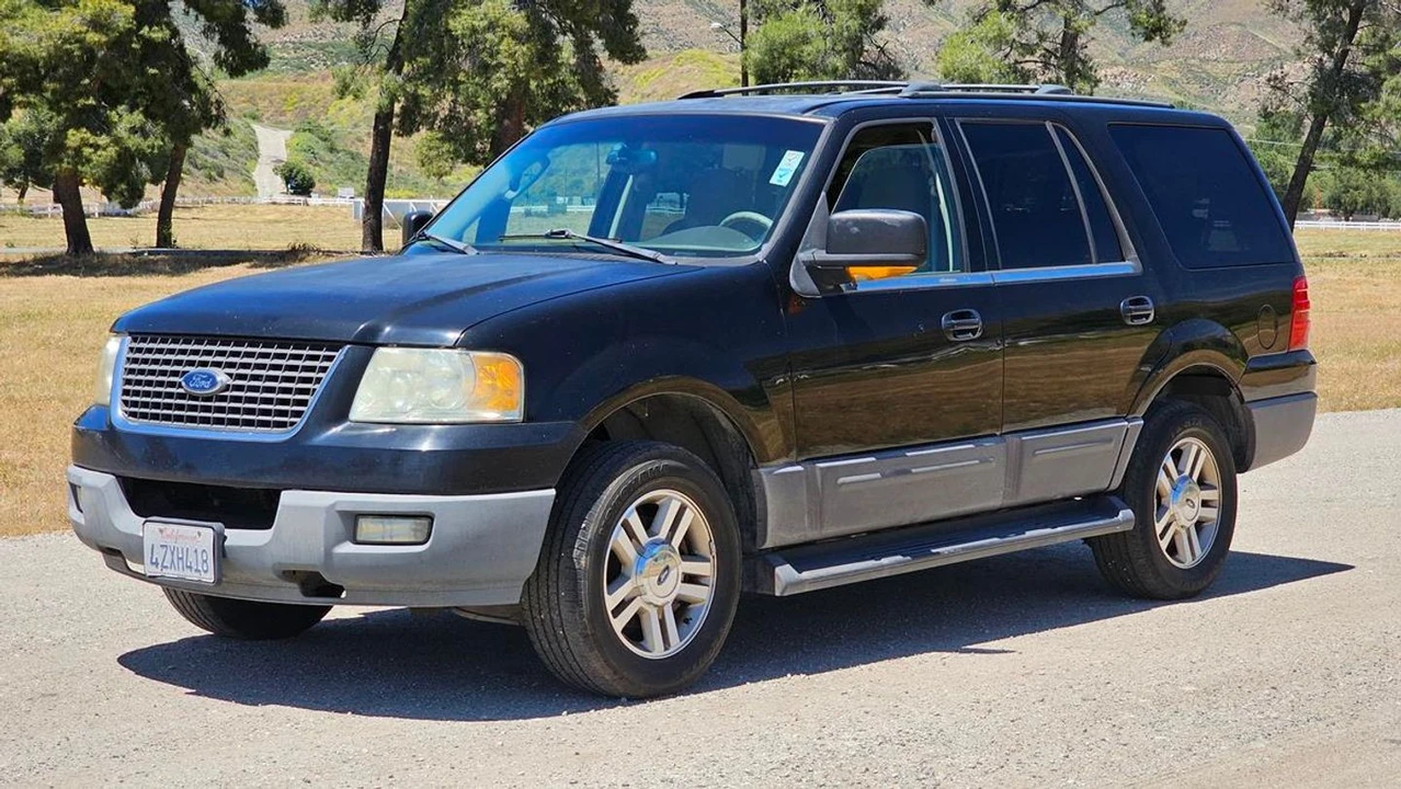 2003 Ford Expedition 2nd Gen - Image 2 of 31